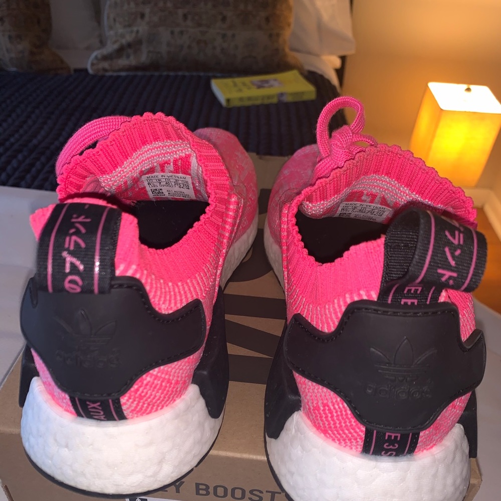 Adidas NMD size 8.5 Women’s - Picture 5 of 5